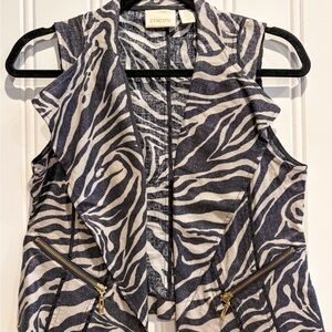 Chico's Black and White Zebra Vest with Gold Accents, size 0 (small)